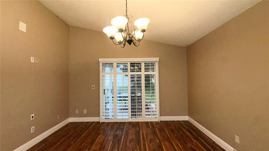 For Rent: $2,199 (3 beds, 2 baths, 1473 Square Feet)
