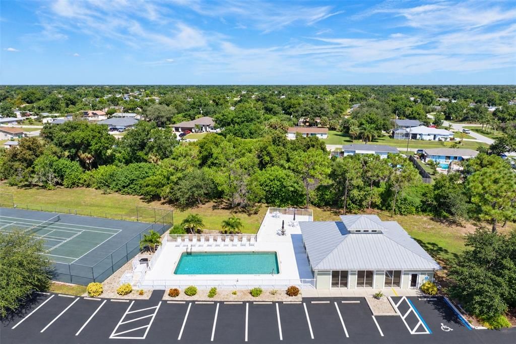 For Sale: $199,000 (2 beds, 2 baths, 1230 Square Feet)