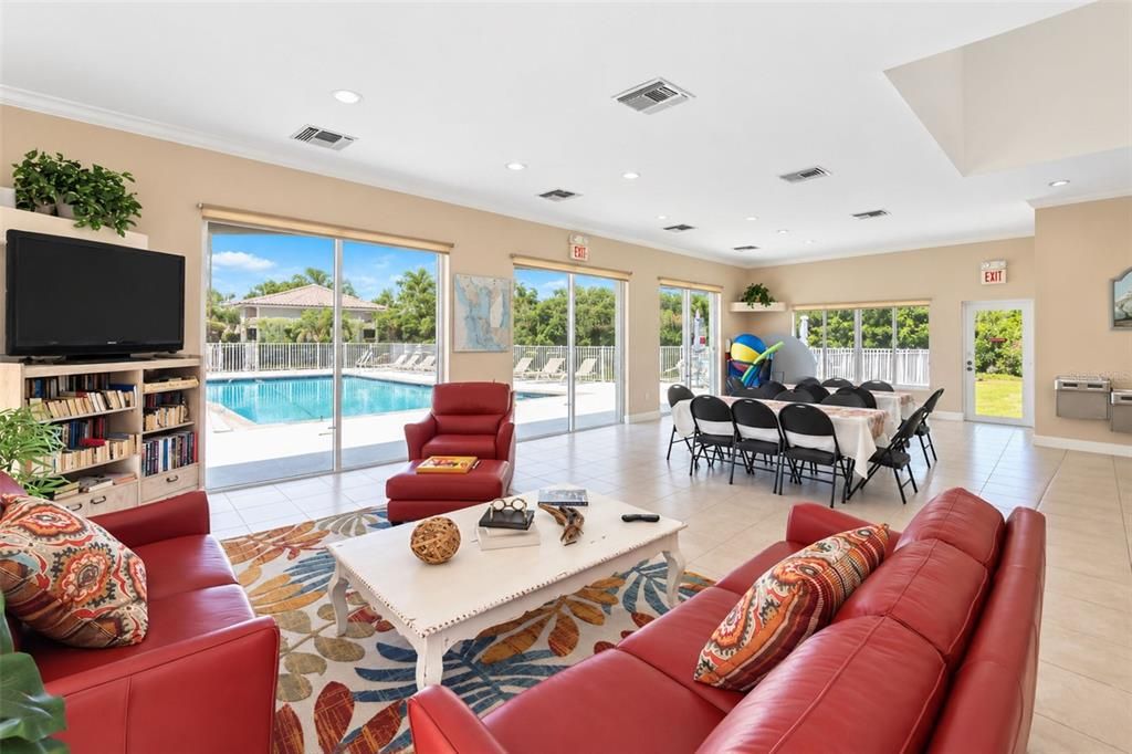 For Sale: $199,000 (2 beds, 2 baths, 1230 Square Feet)