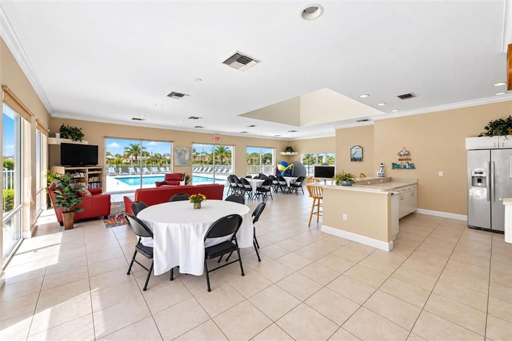 For Sale: $199,000 (2 beds, 2 baths, 1230 Square Feet)