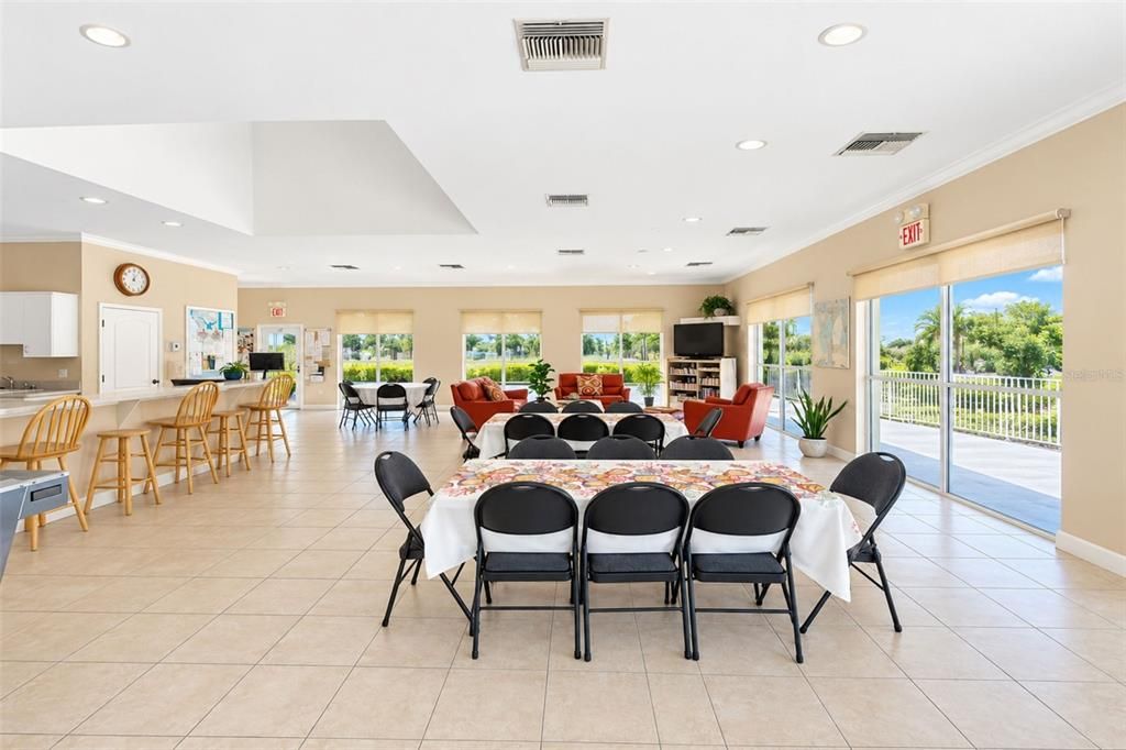 For Sale: $199,000 (2 beds, 2 baths, 1230 Square Feet)