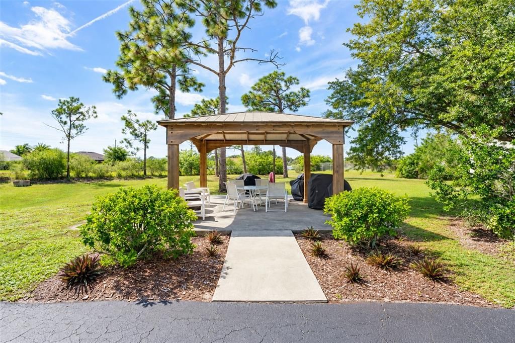 For Sale: $199,000 (2 beds, 2 baths, 1230 Square Feet)