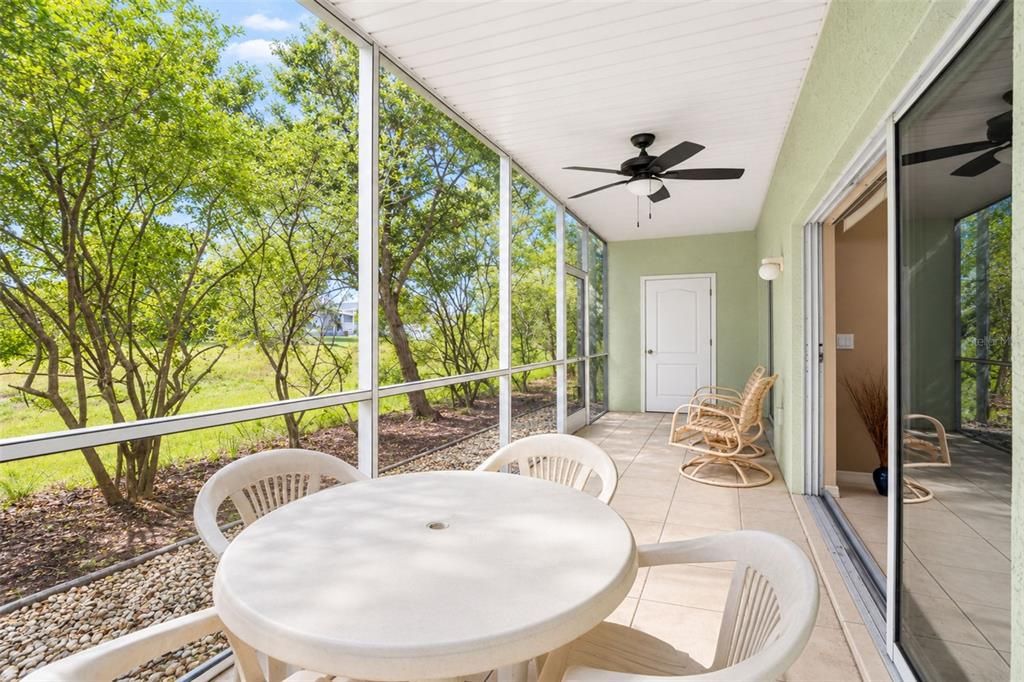 For Sale: $199,000 (2 beds, 2 baths, 1230 Square Feet)