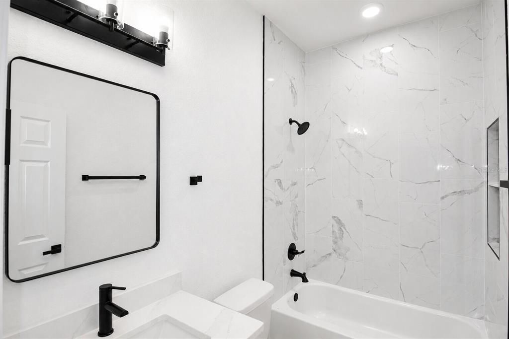 For Rent: $2,450 (3 beds, 3 baths, 1505 Square Feet)