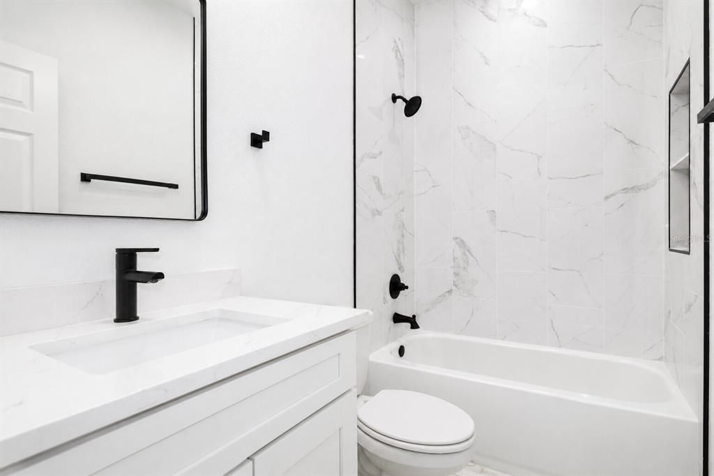 For Rent: $2,450 (3 beds, 3 baths, 1505 Square Feet)