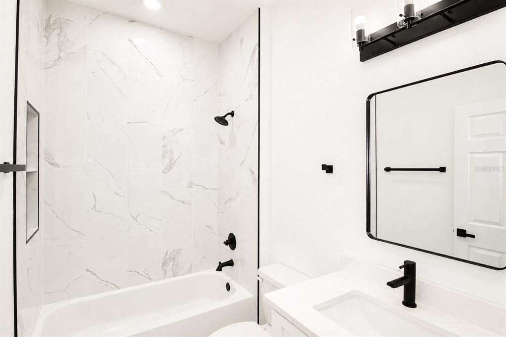 For Rent: $2,450 (3 beds, 3 baths, 1505 Square Feet)