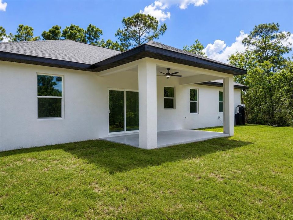 For Rent: $2,450 (3 beds, 3 baths, 1505 Square Feet)
