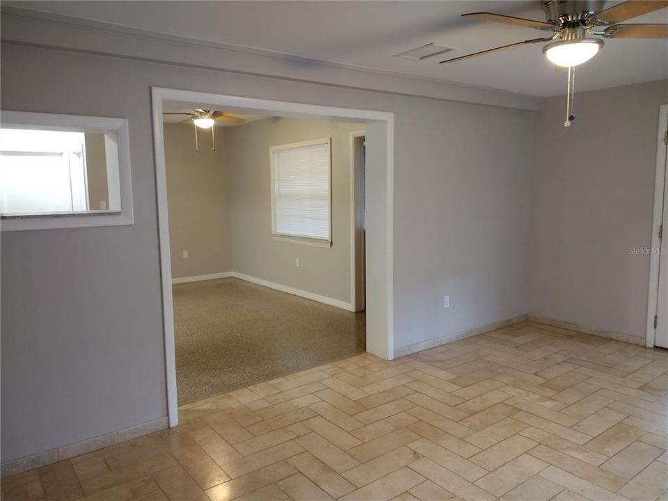 В аренду: $1,450 (2 спален, 2 ванн, 1132 Квадратных фут)