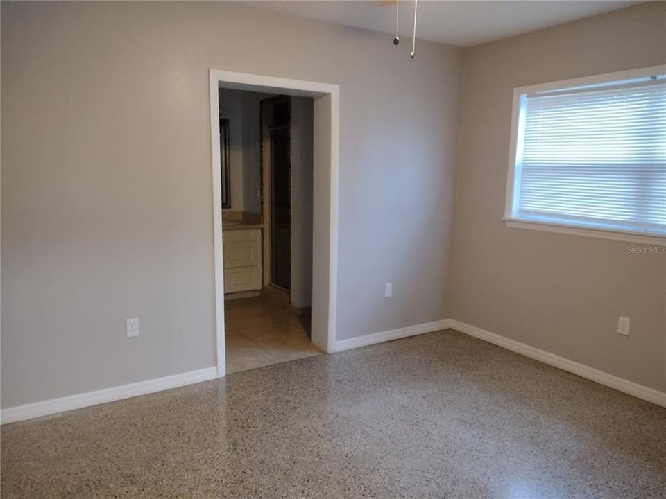 В аренду: $1,450 (2 спален, 2 ванн, 1132 Квадратных фут)