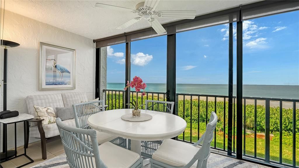 For Sale: $1,125,000 (2 beds, 2 baths, 1362 Square Feet)