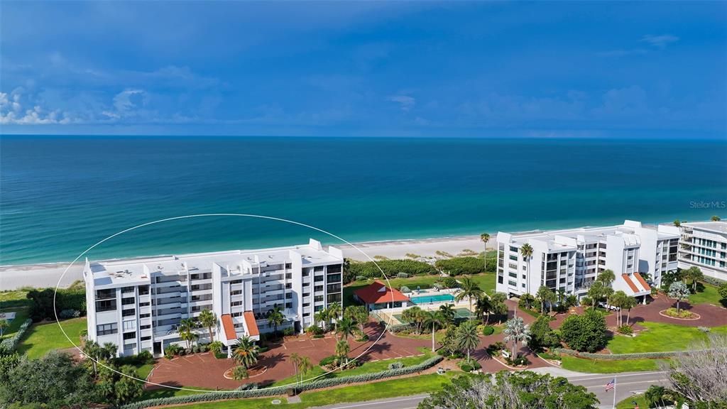 For Sale: $1,125,000 (2 beds, 2 baths, 1362 Square Feet)