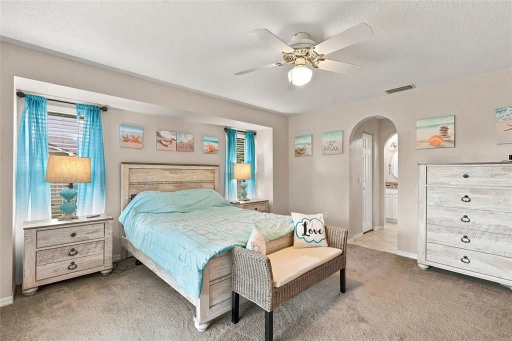 For Sale: $300,000 (3 beds, 2 baths, 1680 Square Feet)