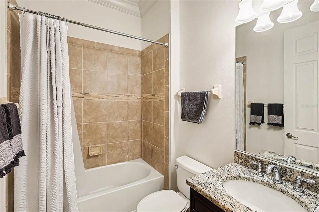 For Sale: $519,900 (2 beds, 2 baths, 1911 Square Feet)