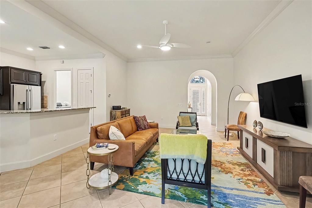 For Sale: $519,900 (2 beds, 2 baths, 1911 Square Feet)