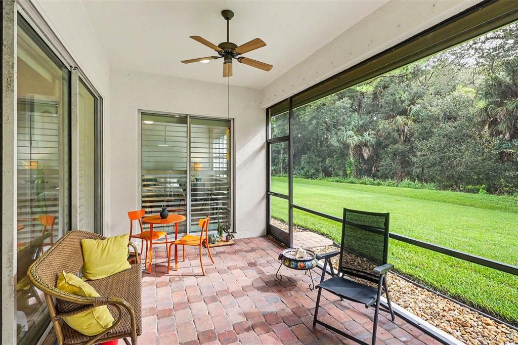 For Sale: $519,900 (2 beds, 2 baths, 1911 Square Feet)
