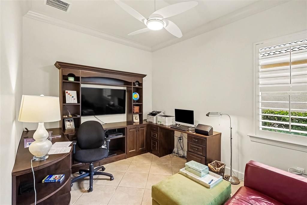For Sale: $519,900 (2 beds, 2 baths, 1911 Square Feet)