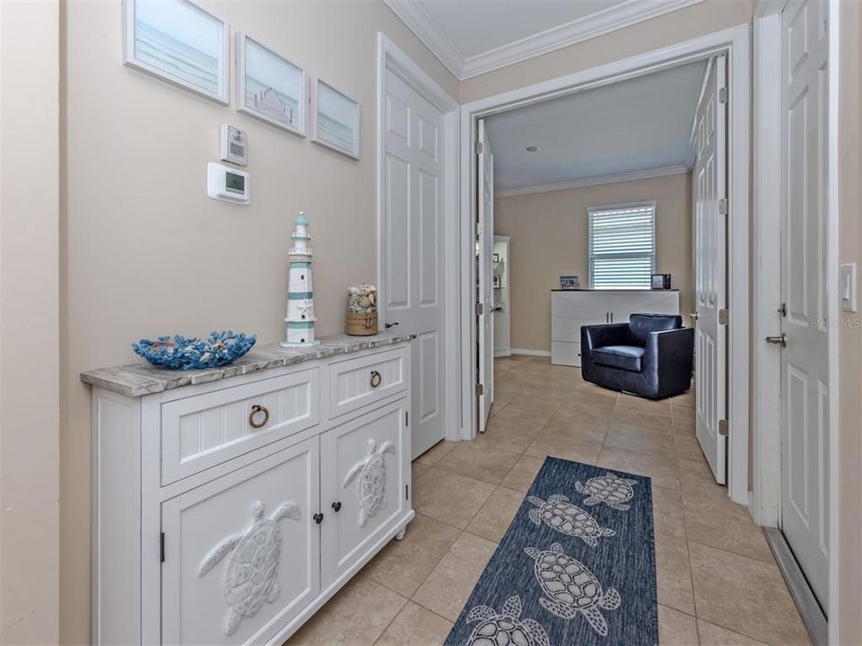 For Sale: $440,000 (3 beds, 2 baths, 1984 Square Feet)