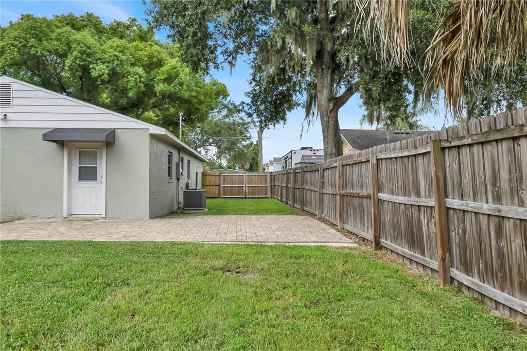 For Sale: $369,900 (2 beds, 2 baths, 1032 Square Feet)