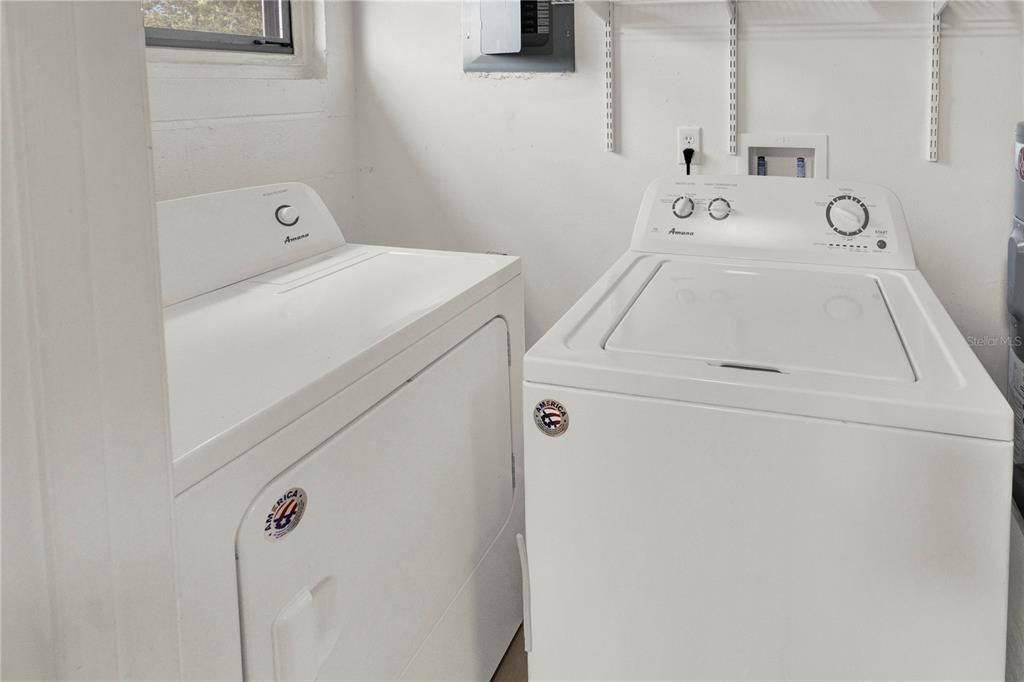 For Sale: $369,900 (2 beds, 2 baths, 1032 Square Feet)