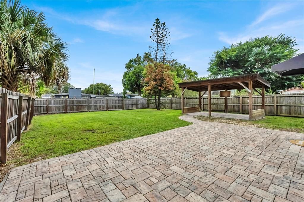 For Sale: $369,900 (2 beds, 2 baths, 1032 Square Feet)