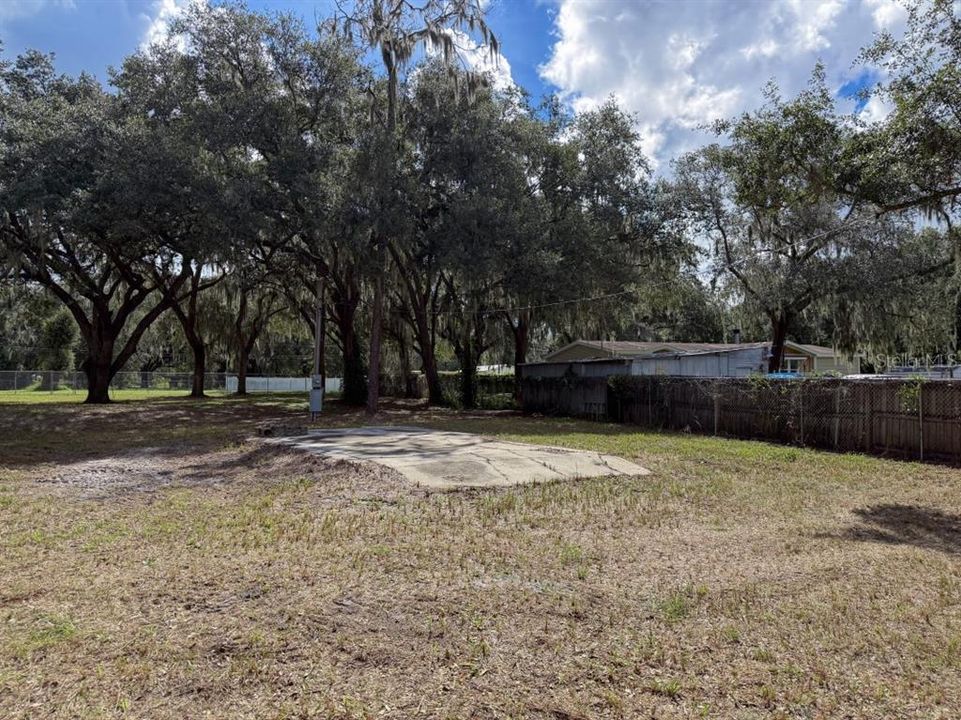 待售: $189,000 (0.92 acres)