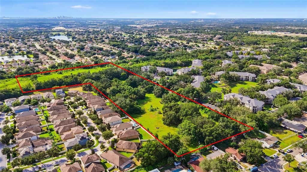 待售: $2,400,000 (12.40 acres)