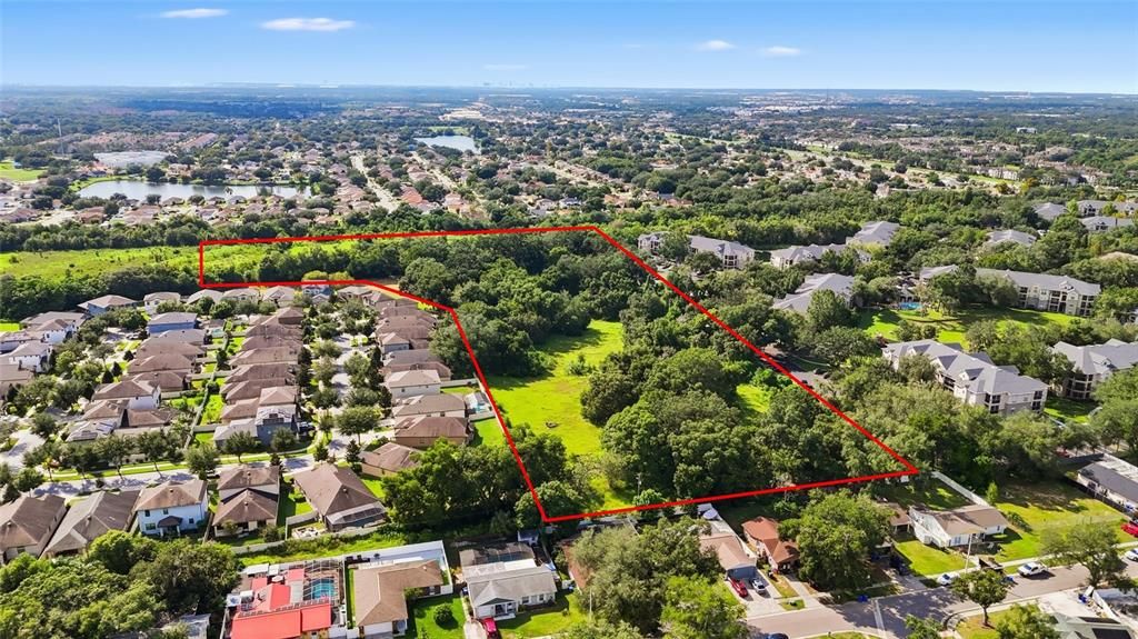 待售: $2,400,000 (12.40 acres)
