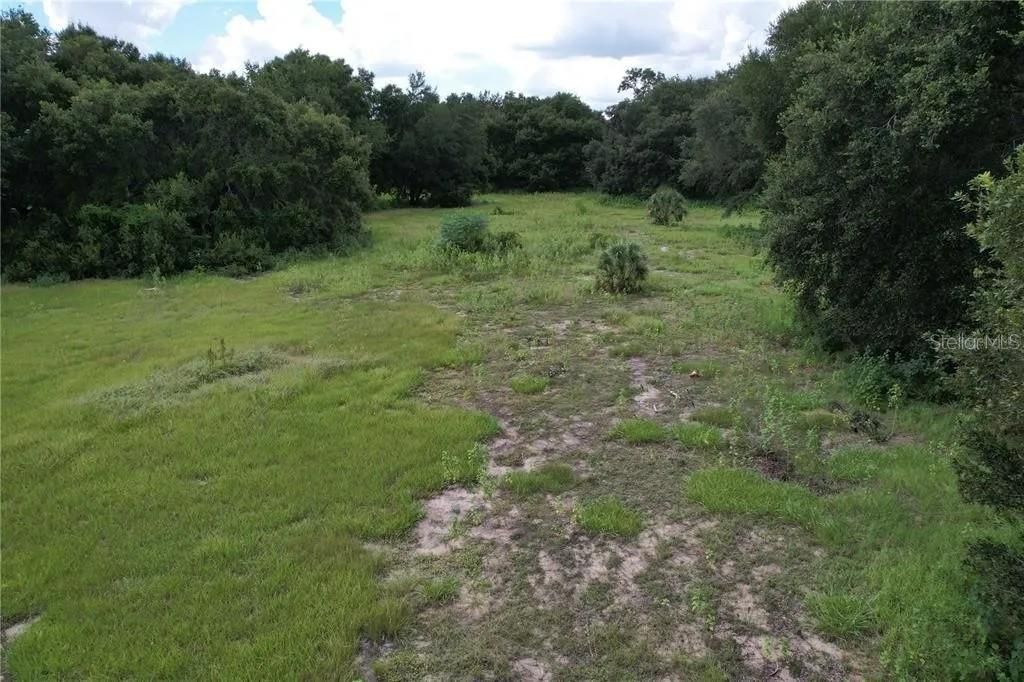 待售: $2,400,000 (12.40 acres)