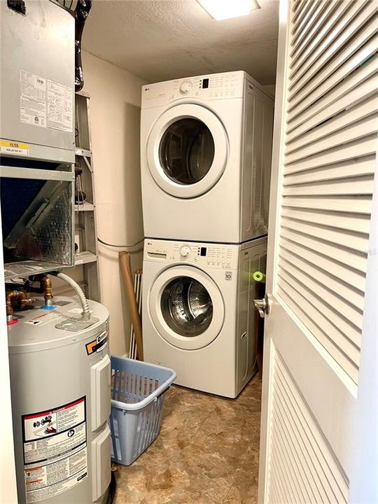For Rent: $3,100 (2 beds, 2 baths, 1445 Square Feet)