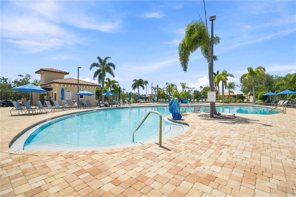 For Sale: $525,000 (3 beds, 3 baths, 2006 Square Feet)