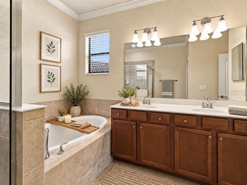 For Sale: $525,000 (3 beds, 3 baths, 2006 Square Feet)