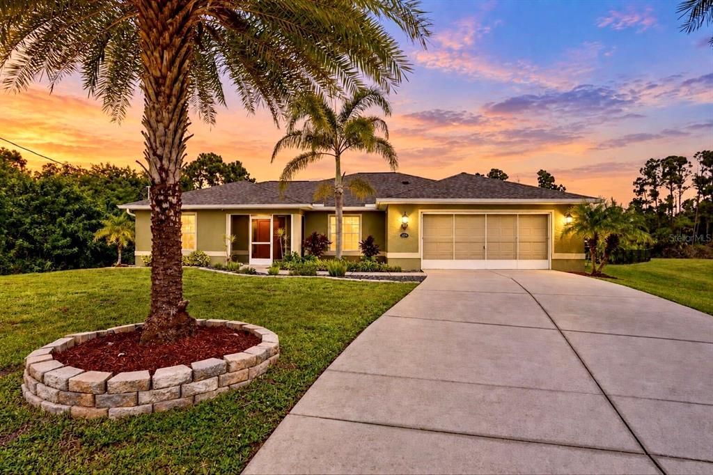 For Sale: $374,888 (3 beds, 2 baths, 1814 Square Feet)