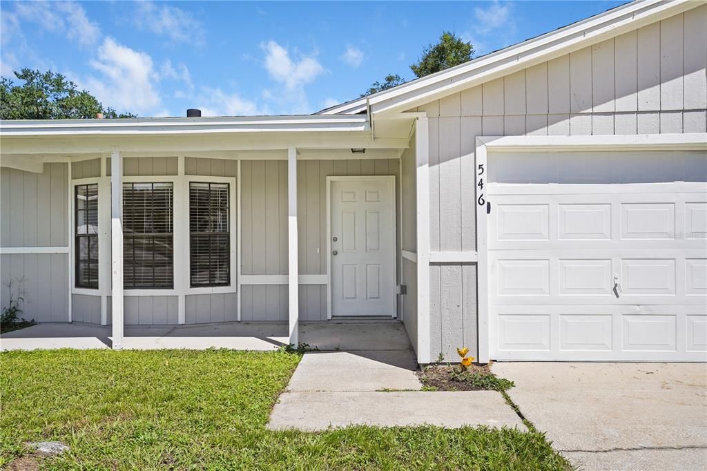 For Sale: $275,000 (3 beds, 2 baths, 1194 Square Feet)