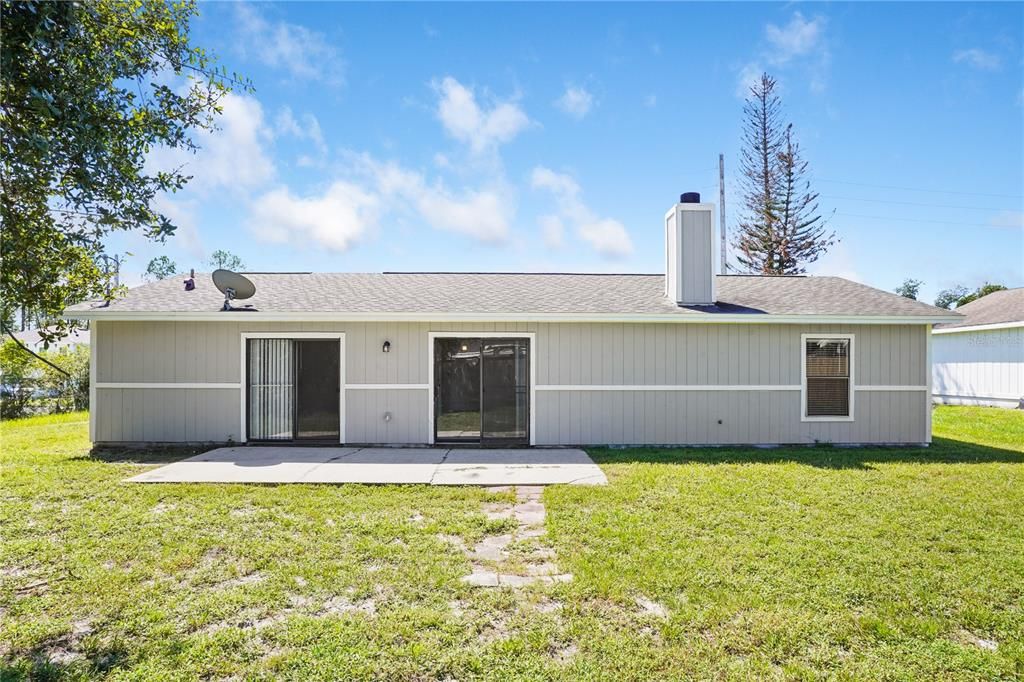 For Sale: $275,000 (3 beds, 2 baths, 1194 Square Feet)