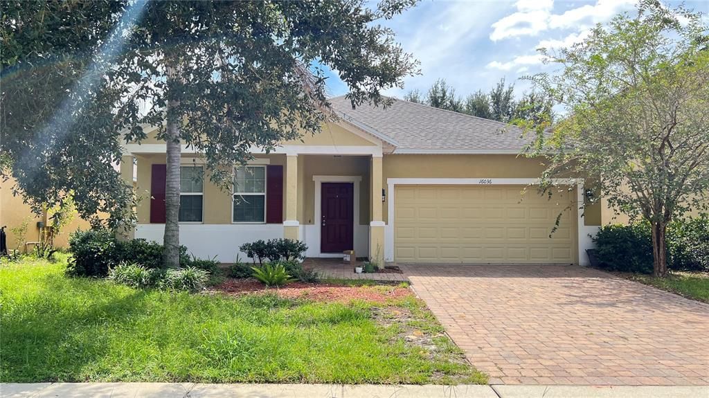 For Sale: $379,990 (4 beds, 2 baths, 1976 Square Feet)