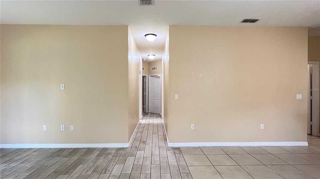 For Sale: $379,990 (4 beds, 2 baths, 1976 Square Feet)