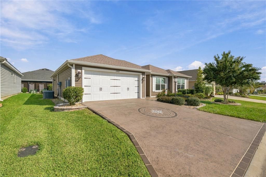 For Sale: $399,000 (3 beds, 2 baths, 1419 Square Feet)
