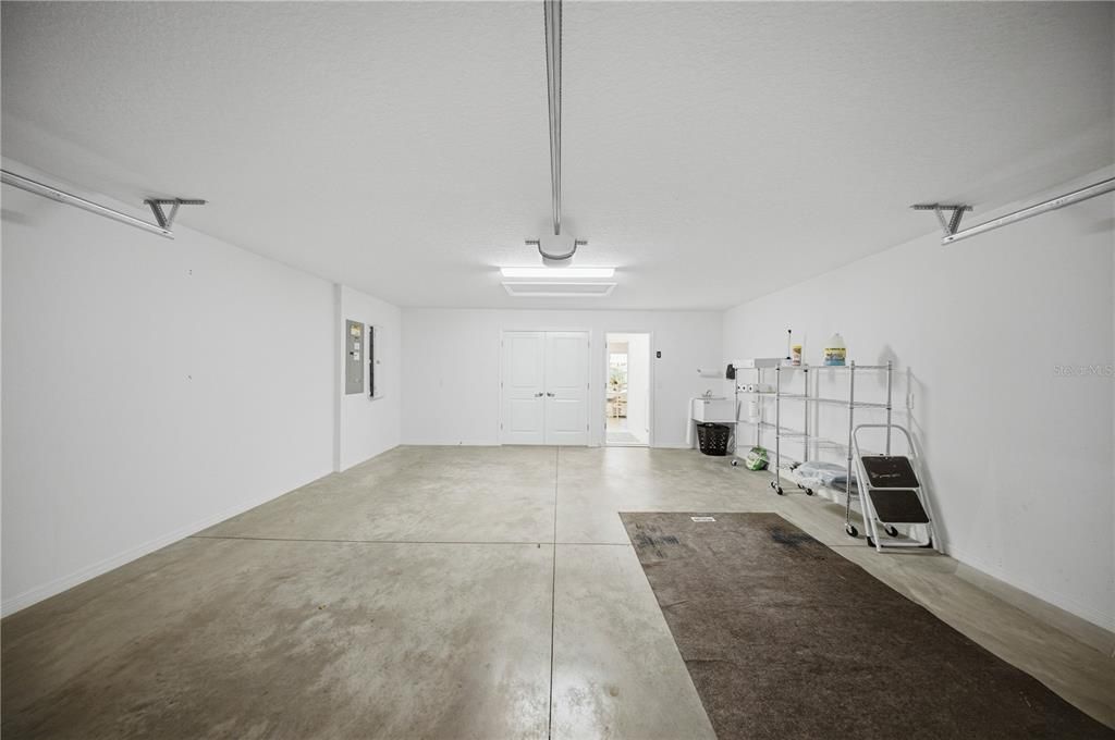 For Sale: $399,000 (3 beds, 2 baths, 1419 Square Feet)