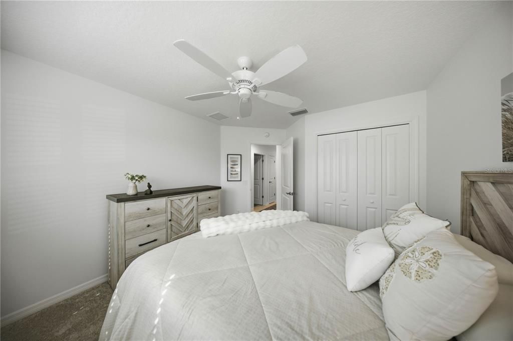 For Sale: $399,000 (3 beds, 2 baths, 1419 Square Feet)