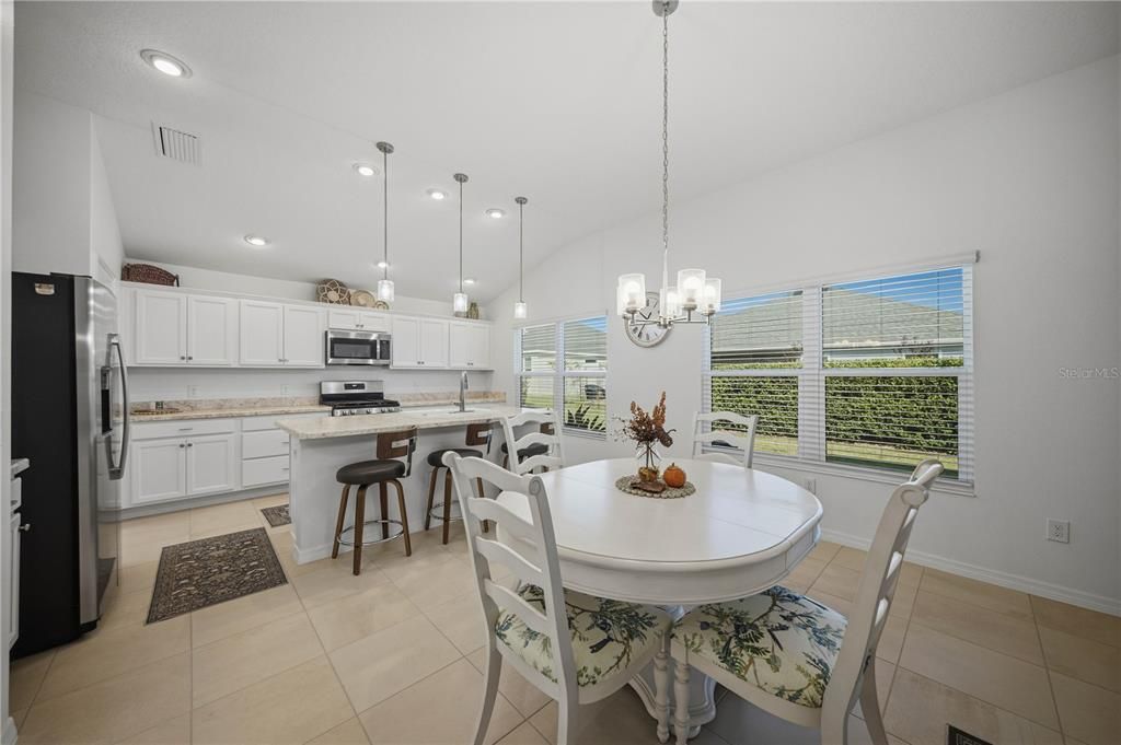For Sale: $399,000 (3 beds, 2 baths, 1419 Square Feet)