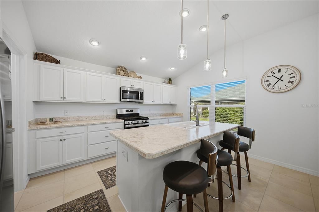For Sale: $399,000 (3 beds, 2 baths, 1419 Square Feet)