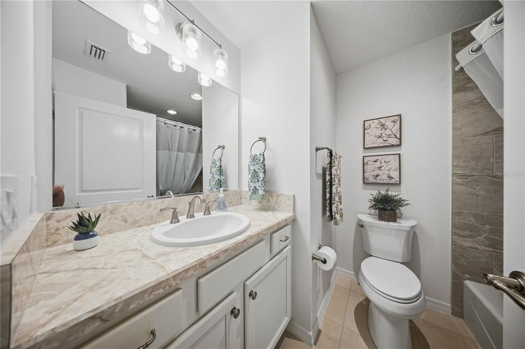 For Sale: $399,000 (3 beds, 2 baths, 1419 Square Feet)