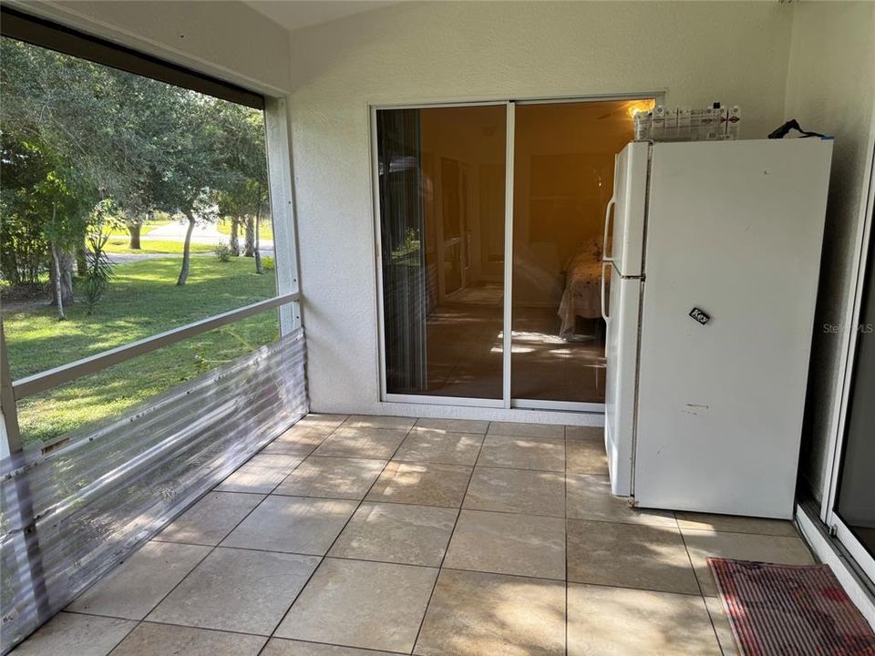 For Sale: $352,000 (3 beds, 2 baths, 1958 Square Feet)