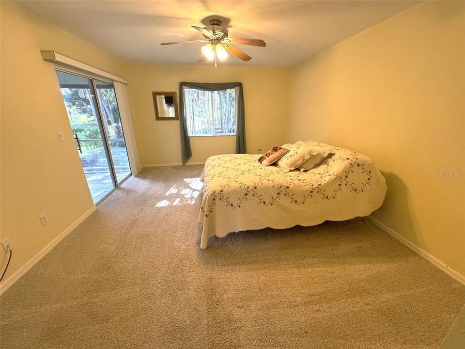 For Sale: $352,000 (3 beds, 2 baths, 1958 Square Feet)