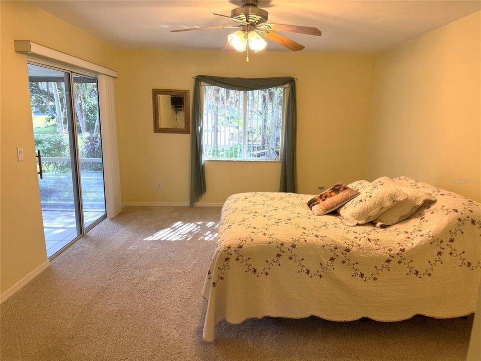 For Sale: $352,000 (3 beds, 2 baths, 1958 Square Feet)