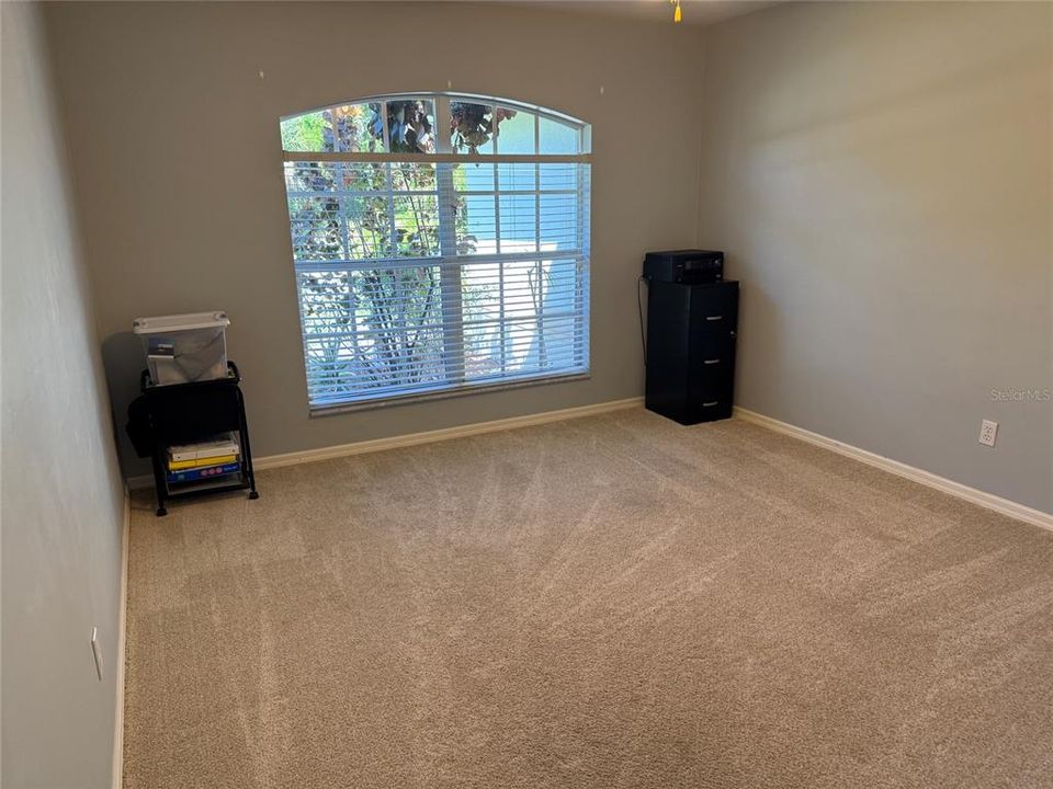 For Sale: $352,000 (3 beds, 2 baths, 1958 Square Feet)