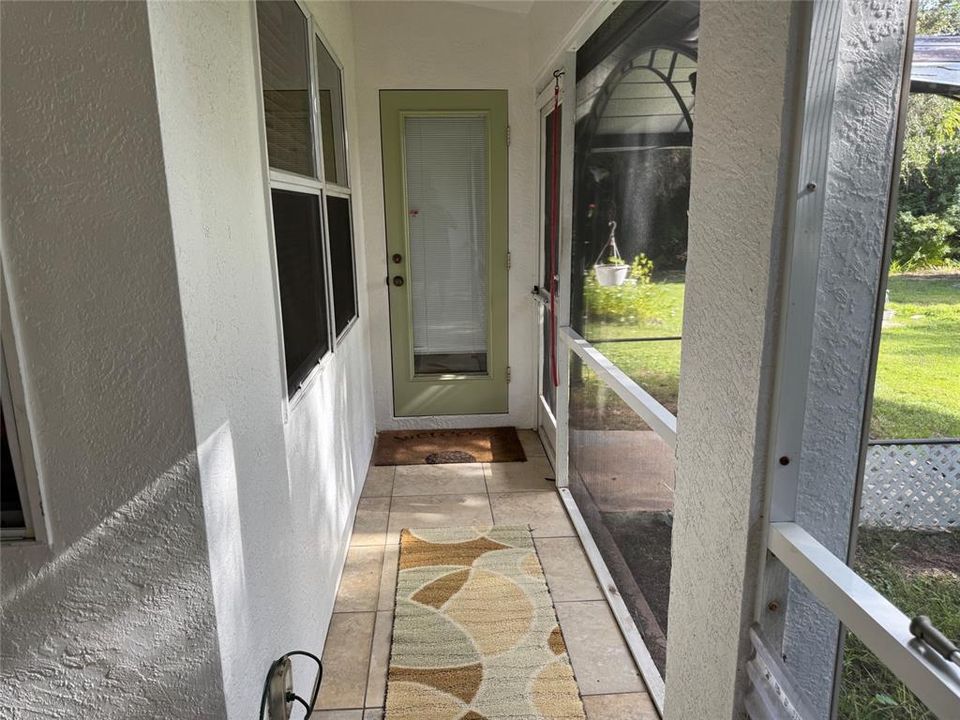 For Sale: $352,000 (3 beds, 2 baths, 1958 Square Feet)