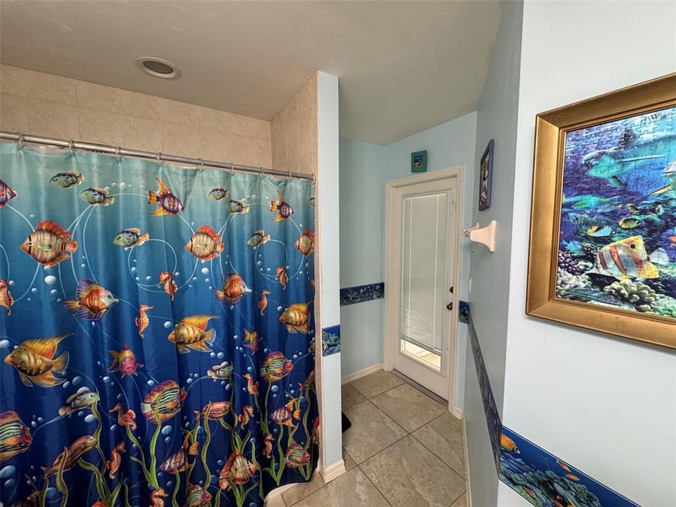 For Sale: $352,000 (3 beds, 2 baths, 1958 Square Feet)