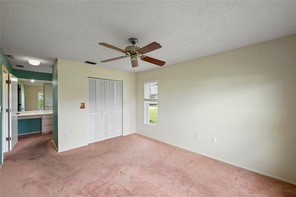 En Venta: $199,000 (2 camas, 2 baños, 1379 Pies cuadrados)