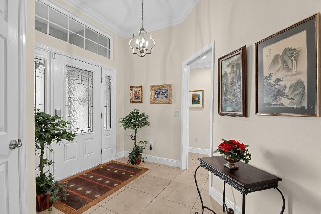 For Sale: $559,900 (3 beds, 2 baths, 1930 Square Feet)